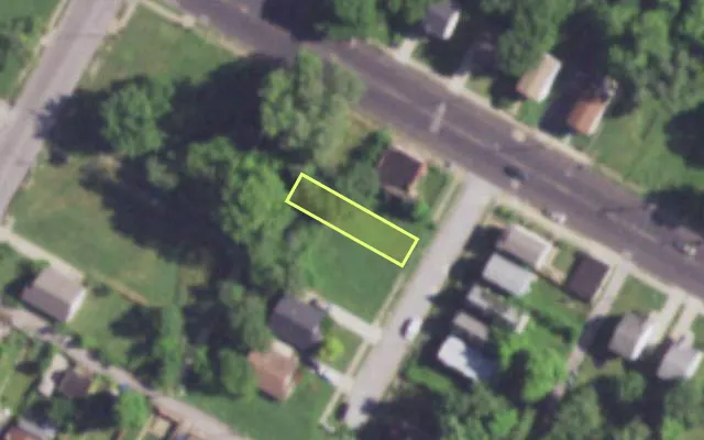Aerial view of 4139 LEA PL — vacant lot, St. Louis with approximate parcel outline