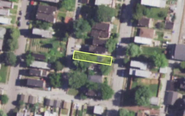 Aerial view of 3149 TEXAS AV — vacant lot, St. Louis with approximate parcel outline