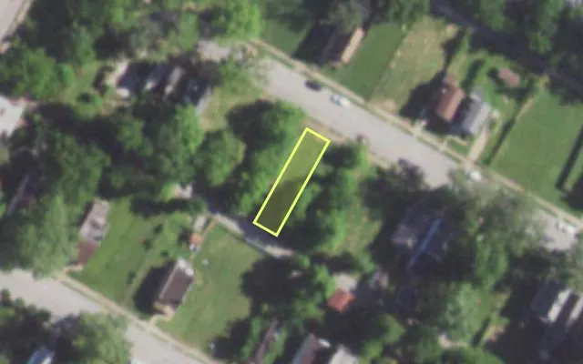 Aerial view of 5734 HIGHLAND AV — vacant lot, St. Louis with approximate parcel outline