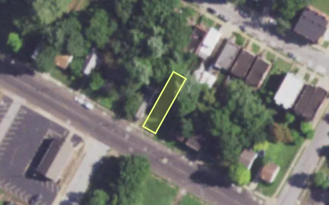 Aerial view of 4025 LEE AV — vacant lot, St. Louis with approximate parcel outline