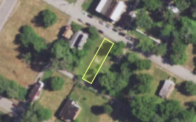 Aerial view of 4444 COTTAGE AV — vacant lot, St. Louis with approximate parcel outline
