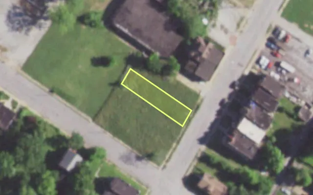 Aerial view of 1461 HAMILTON BLVD — vacant lot, St. Louis with approximate parcel outline