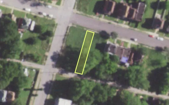 Aerial view of 5094 RIDGE AV — vacant lot, St. Louis with approximate parcel outline