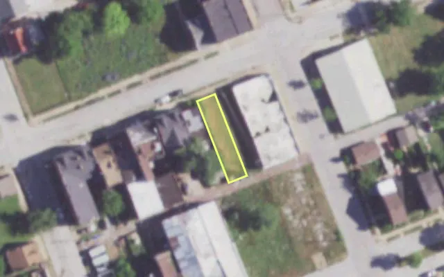 Aerial view of 1408 BENTON ST — vacant lot, St. Louis with approximate parcel outline