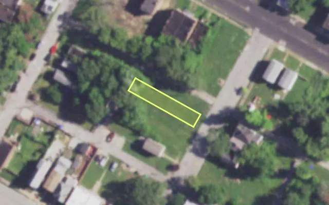Aerial view of 4125 RED BUD AV — vacant lot, St. Louis with approximate parcel outline