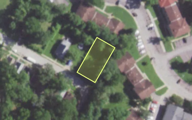 Aerial view of 5845 ELMBANK AV — vacant lot, St. Louis with approximate parcel outline