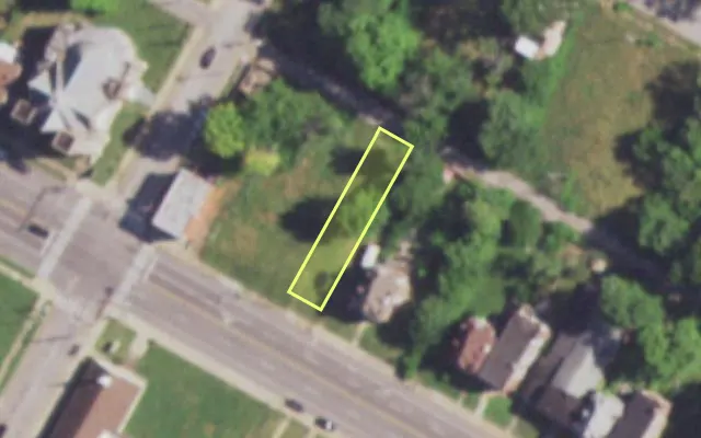 Aerial view of 4253 W PAGE BLVD — vacant lot, St. Louis with approximate parcel outline