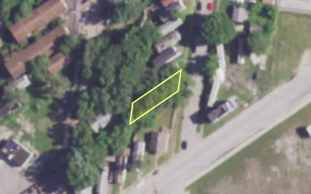 Aerial view of 8415 LOWELL ST — vacant lot, St. Louis with approximate parcel outline