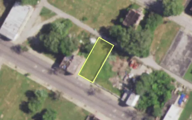 Aerial view of 4431 DR MARTIN LUTHER KING DR — vacant lot, St. Louis with approximate parcel outline