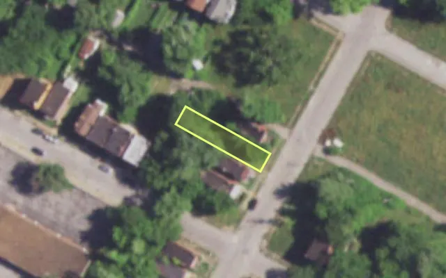 Aerial view of 1709 BILLUPS AV — vacant lot, St. Louis with approximate parcel outline