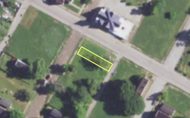 Aerial view of 4258 GANO AV — vacant lot, St. Louis with approximate parcel outline