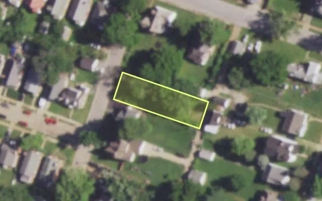 Aerial view of 8554 TRAFFORD LA — vacant lot, St. Louis with approximate parcel outline