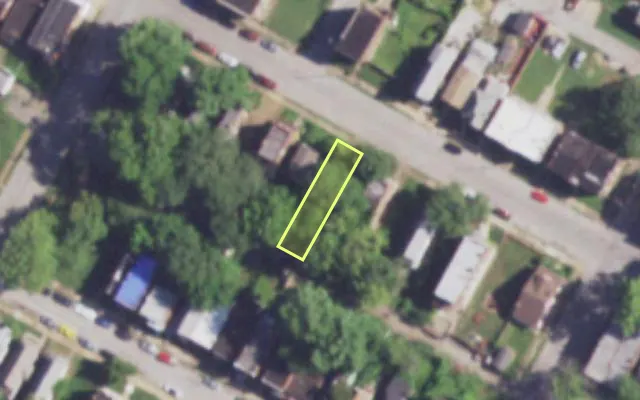 Aerial view of 4274 KOSSUTH AV — vacant lot, St. Louis with approximate parcel outline