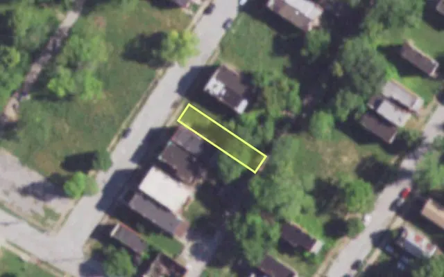 Aerial view of 4220 LINTON AV — vacant lot, St. Louis with approximate parcel outline