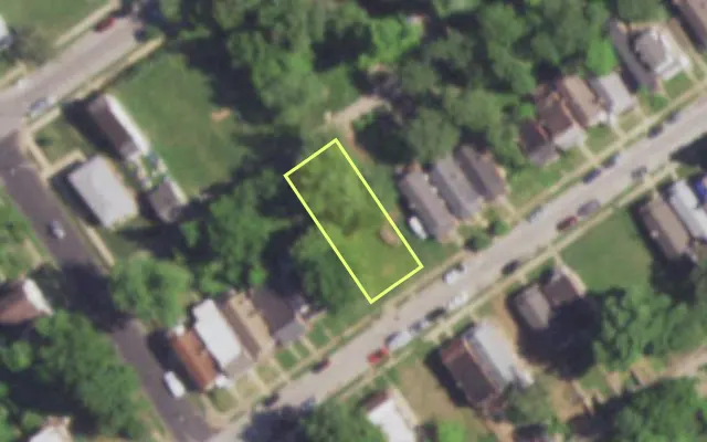 Aerial view of 5419 GENEVIEVE AV — vacant lot, St. Louis with approximate parcel outline