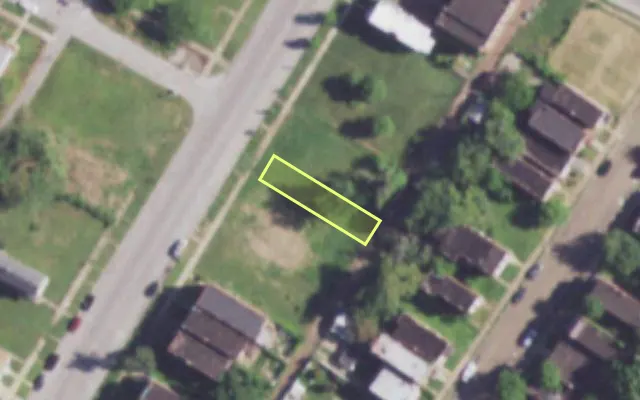 Aerial view of 4228 WARNE AV — vacant lot, St. Louis with approximate parcel outline