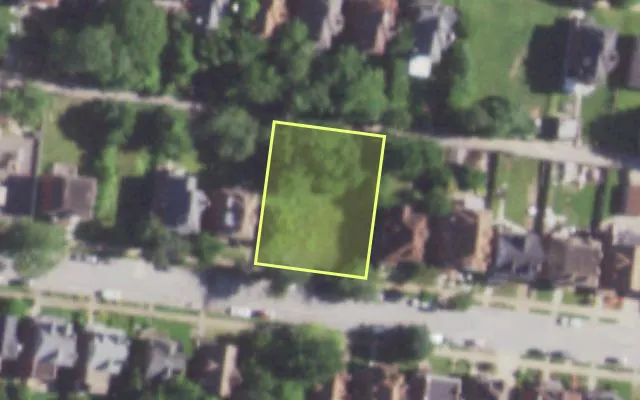 Aerial view of 5143 RAYMOND AV — vacant lot, St. Louis with approximate parcel outline
