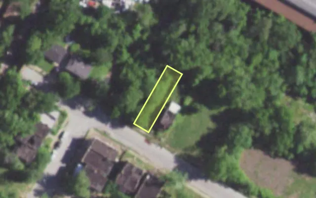 Aerial view of 5979 KENNERLY AV — vacant lot, St. Louis with approximate parcel outline