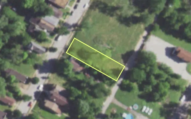 Aerial view of 2732 SEMPLE AV — vacant lot, St. Louis with approximate parcel outline