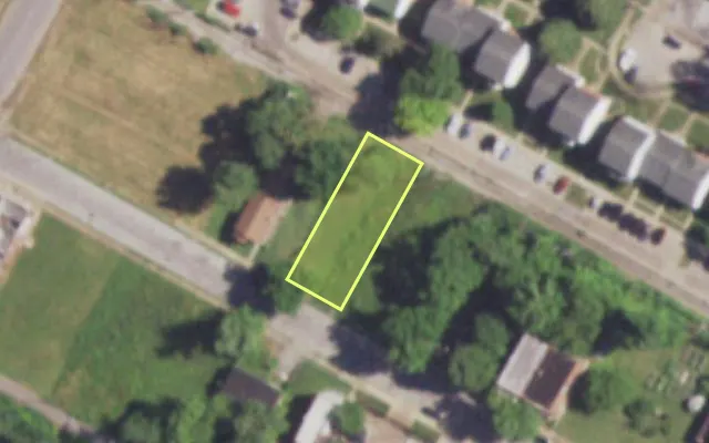 Aerial view of 4345 ST FERDINAND AV — vacant lot, St. Louis with approximate parcel outline