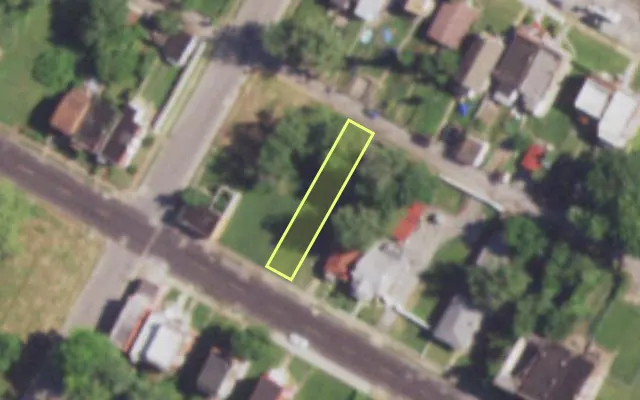 Aerial view of 4623 ST LOUIS AV — vacant lot, St. Louis with approximate parcel outline