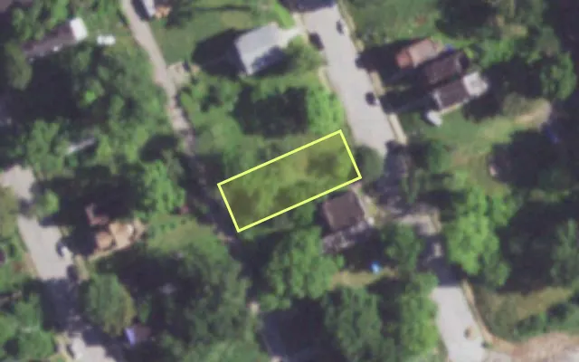 Aerial view of 4323 BLAIR AV — vacant lot, St. Louis with approximate parcel outline
