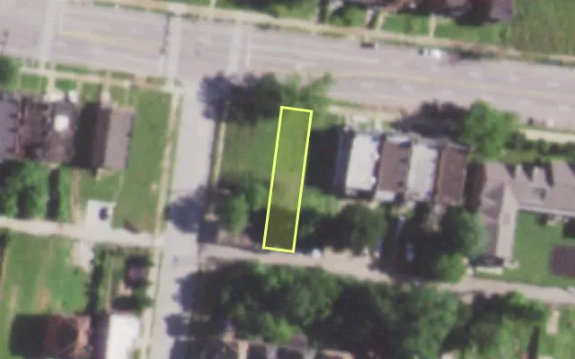 Aerial view of 5088 PAGE BLVD — vacant lot, St. Louis with approximate parcel outline