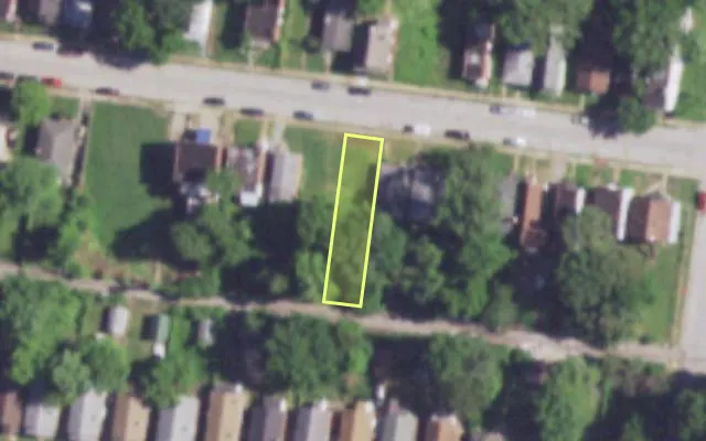 Aerial view of 870 CANAAN AV — vacant lot, St. Louis with approximate parcel outline
