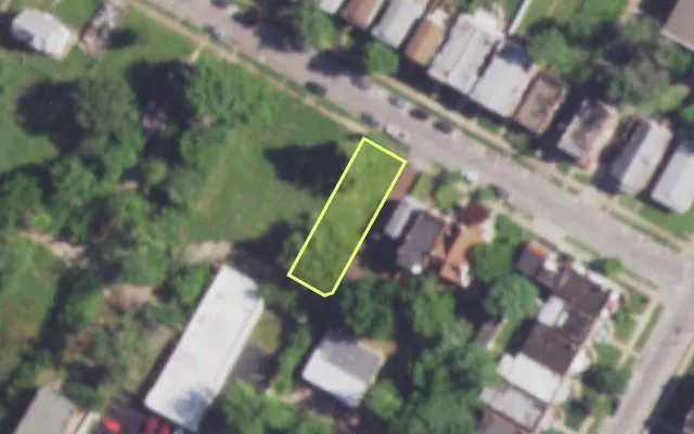 Aerial view of 4526 SAN FRANCISCO AV — vacant lot, St. Louis with approximate parcel outline