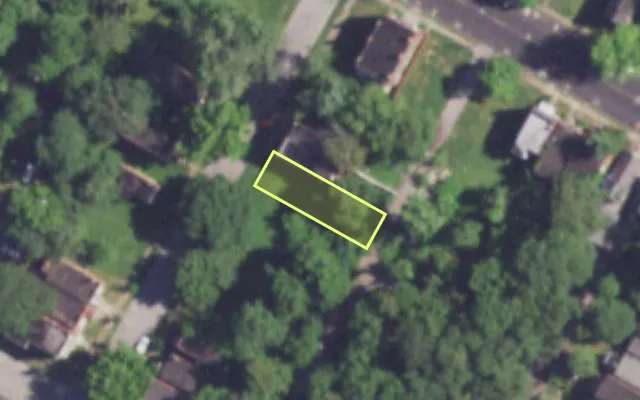Aerial view of 4122 CLARENCE AV — vacant lot, St. Louis with approximate parcel outline