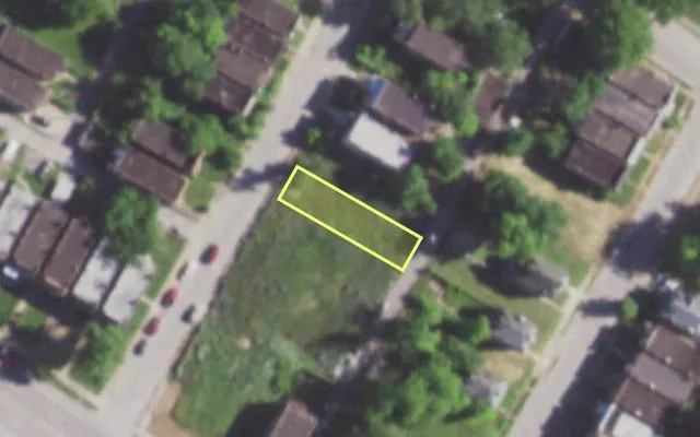 Aerial view of 1322 SHAWMUT PL — vacant lot, St. Louis with approximate parcel outline