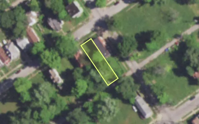 Aerial view of 5474 PLOVER AV — vacant lot, St. Louis with approximate parcel outline