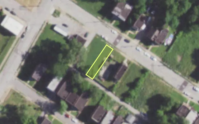 Aerial view of 5976 RIDGE AV — vacant lot, St. Louis with approximate parcel outline