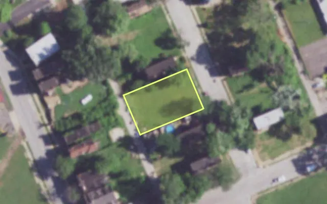 Aerial view of 4315 STRODTMAN PL — vacant lot, St. Louis with approximate parcel outline