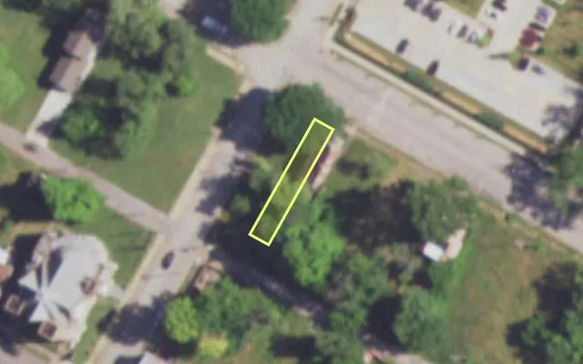 Aerial view of 4264 EVANS AV — vacant lot, St. Louis with approximate parcel outline