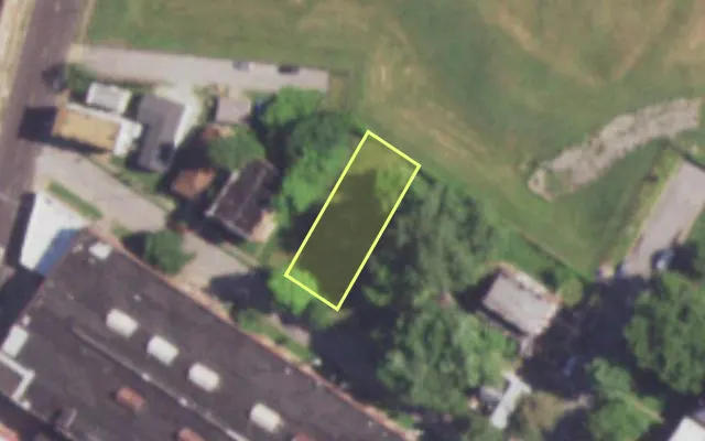 Aerial view of 455 WALSH ST — vacant lot, St. Louis with approximate parcel outline