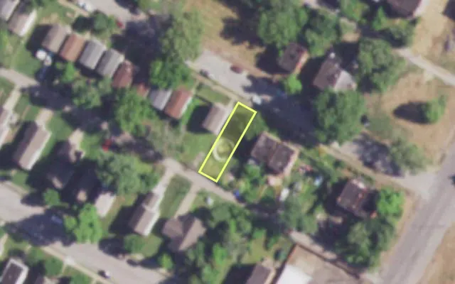Aerial view of 3922 KENNERLY AV — vacant lot, St. Louis with approximate parcel outline