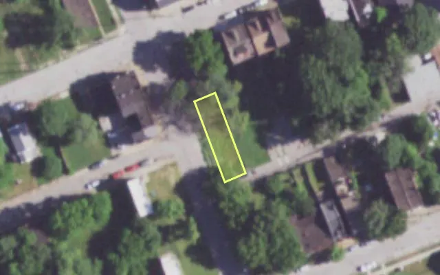 Aerial view of 3512 N 19TH ST — vacant lot, St. Louis with approximate parcel outline