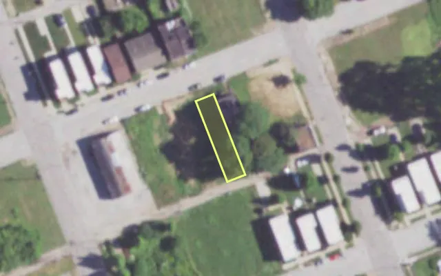 Aerial view of 1308 MONROE ST — vacant lot, St. Louis with approximate parcel outline