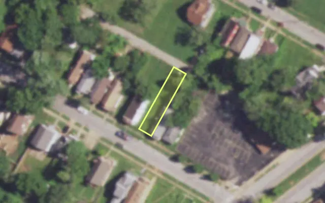 Aerial view of 5927 H THEODORE AV — vacant lot, St. Louis with approximate parcel outline