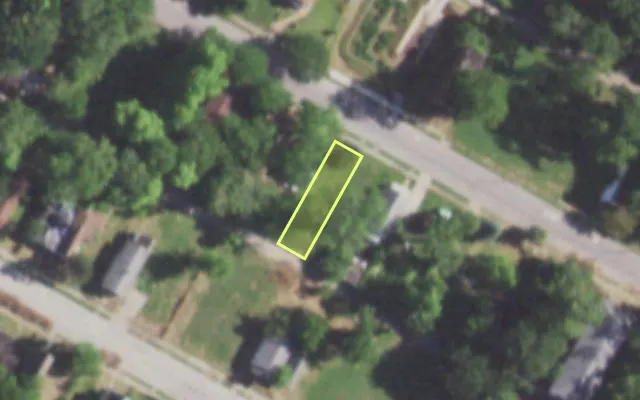 Aerial view of 5654 MAFFITT AV — vacant lot, St. Louis with approximate parcel outline