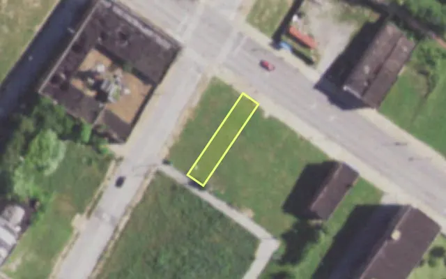 Aerial view of 5988 DR MARTIN LUTHER KING DR — vacant lot, St. Louis with approximate parcel outline