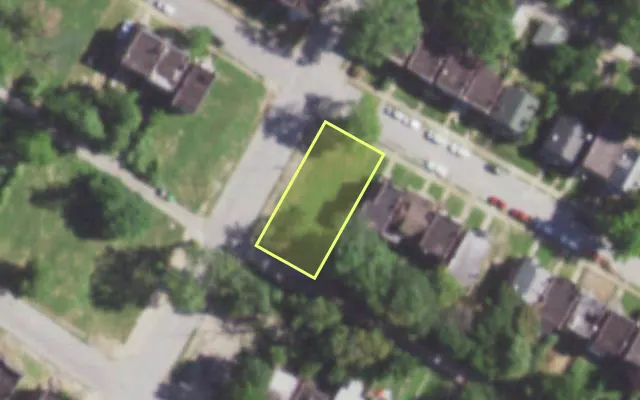 Aerial view of 5894 HIGHLAND AV — vacant lot, St. Louis with approximate parcel outline