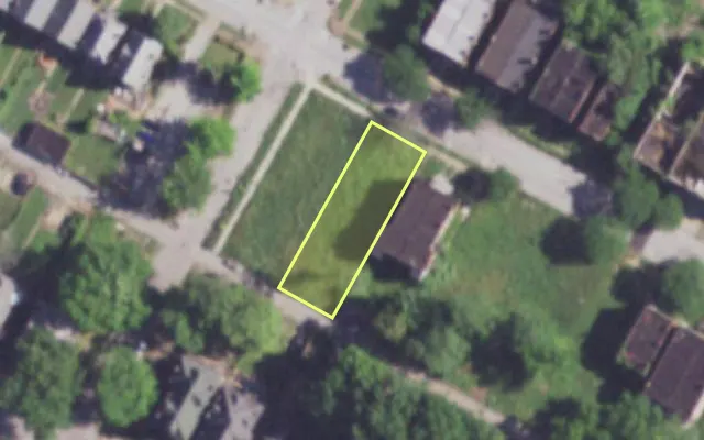 Aerial view of 2936 HEBERT ST — vacant lot, St. Louis with approximate parcel outline