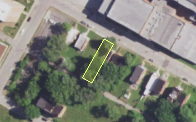 Aerial view of 4268 W ST FERDINAND AV — vacant lot, St. Louis with approximate parcel outline