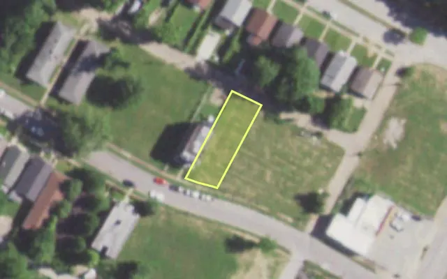 Aerial view of 5827 ROOSEVELT PL — vacant lot, St. Louis with approximate parcel outline