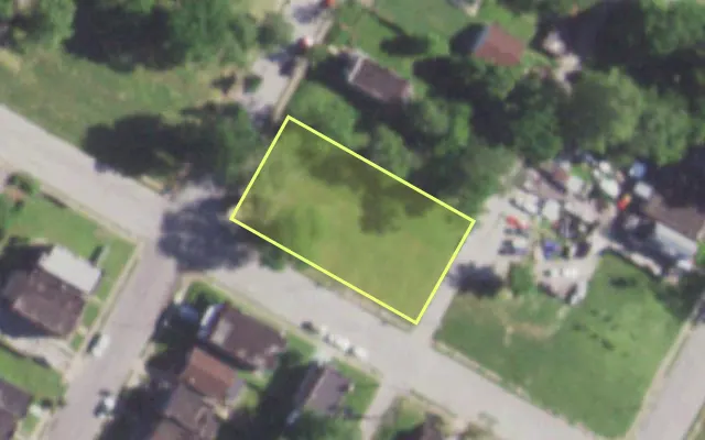 Aerial view of 5421 WABADA AV — vacant lot, St. Louis with approximate parcel outline