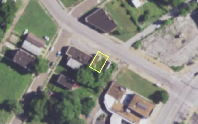 Aerial view of 3622 W FLORISSANT AV — vacant lot, St. Louis with approximate parcel outline