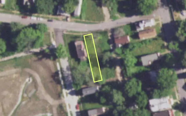 Aerial view of 1020 GARTH AV — vacant lot, St. Louis with approximate parcel outline