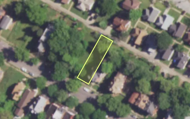 Aerial view of 4337 WEST BELLE PL — vacant lot, St. Louis with approximate parcel outline